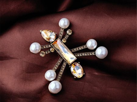 Crystal & Pearl 18K Gold-Plated Robot Brooch Supply