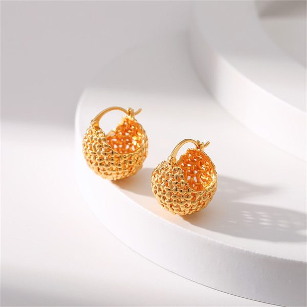 18K Gold-Plated Basket Huggie Earrings Fashion