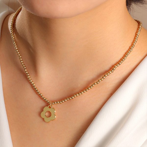 18K Gold-Plated Beaded Chain Floral Pendant Necklace Supply